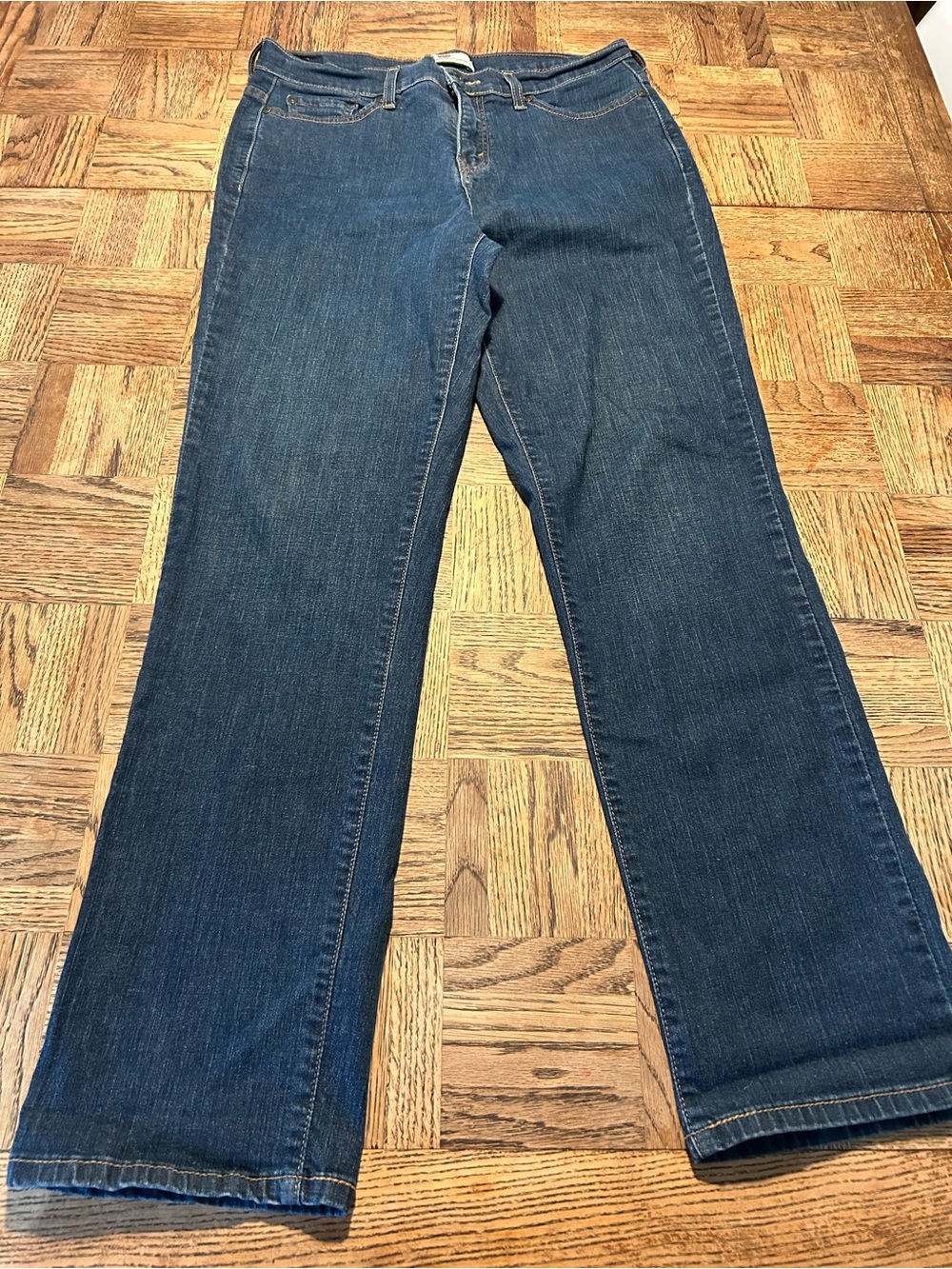 Levi's Women's Dark Blue Perfectly Slimming 512 Straight Leg Size 12